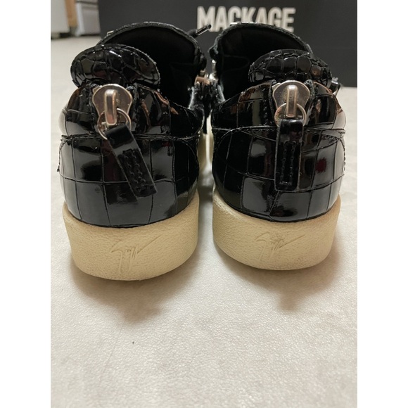 Giuseppe Zanotti patent sneakers. - Picture 2 of 8